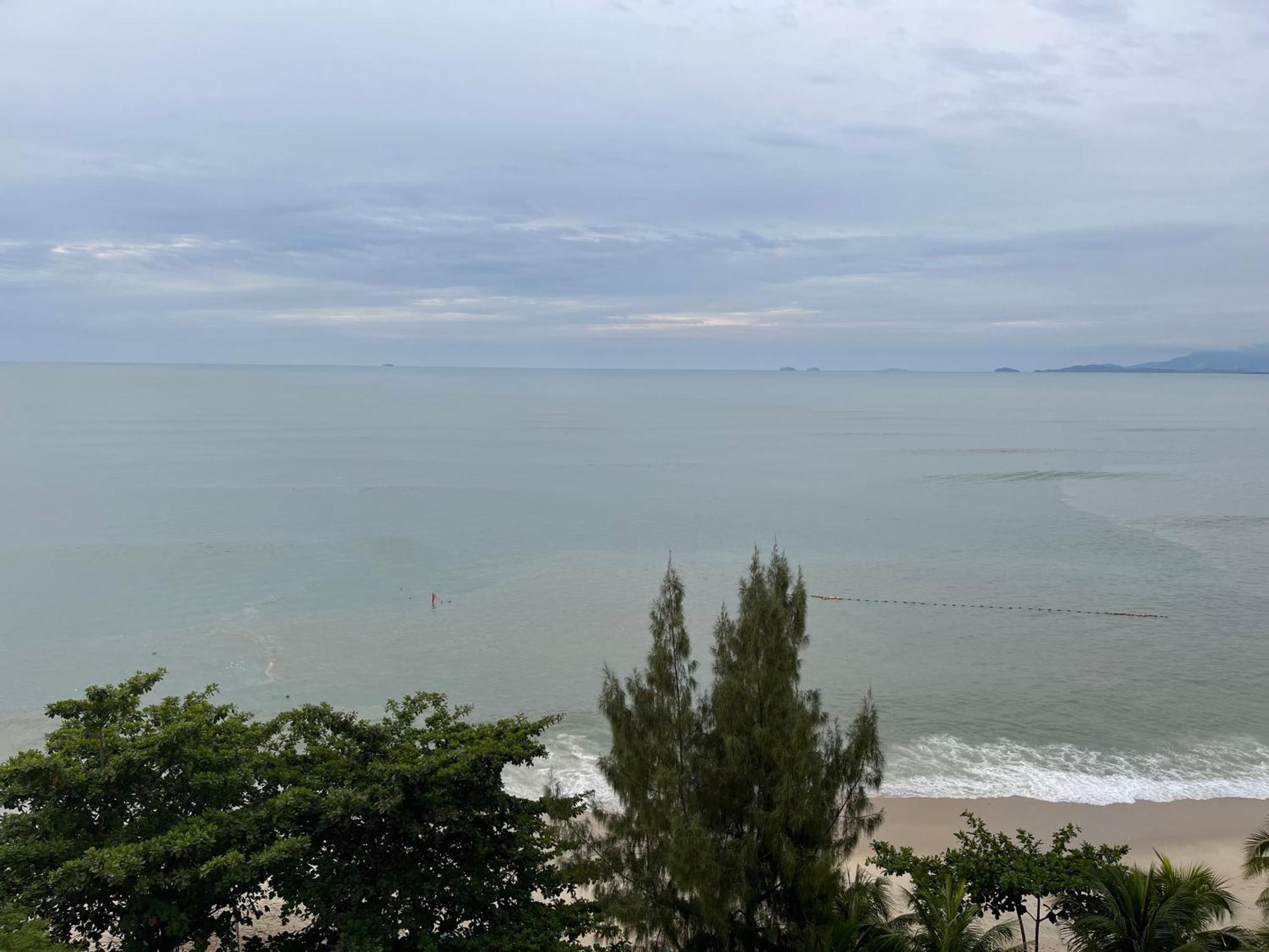Paradise By The Sea In Penang By Veron At Rainbow Paradise タンジュンブンガ エクステリア 写真